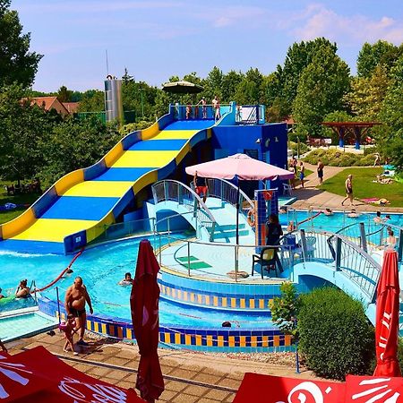 Mórafészek vendégház Mórahalom Exterior foto